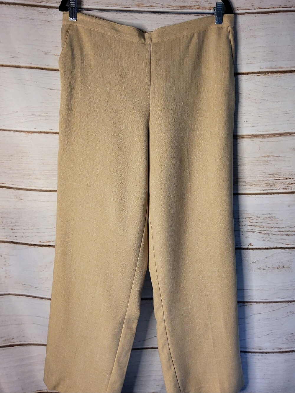 Alfred Dunner Light Beige Elastic Waist Cropped Pants